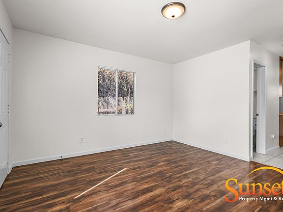 3rd image of 3621 Mississippi St