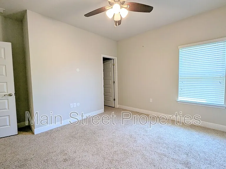 3678 Hawks Landing Cir — Photo 27