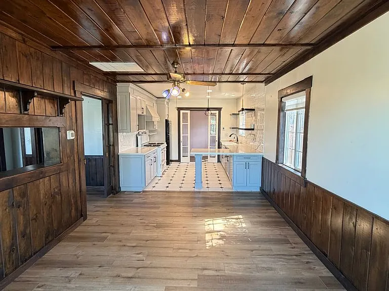2329 Scenic Ave — Photo 4