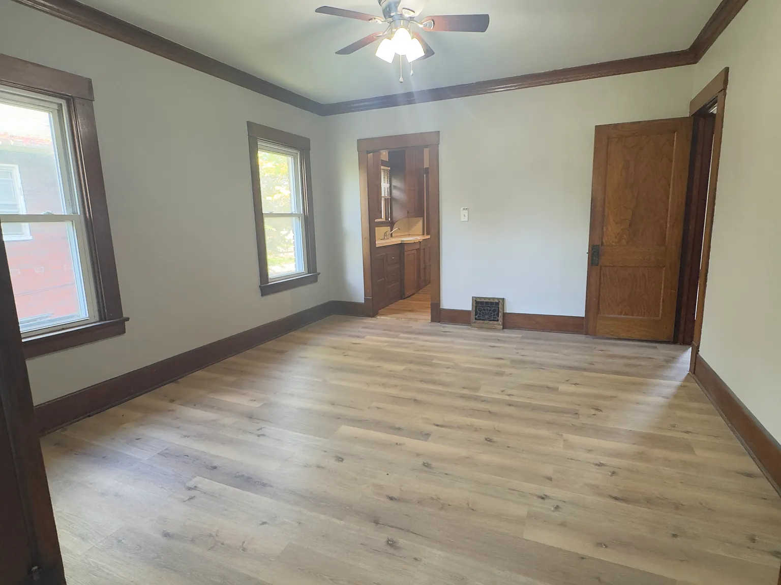 2 bed, 1154 sqft, $850 — Photo 3