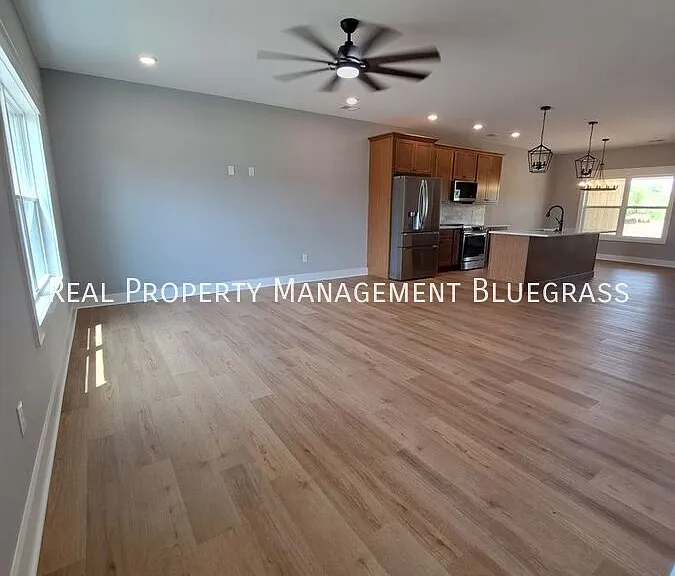 2507 Spring Leaf Ct — Photo 2