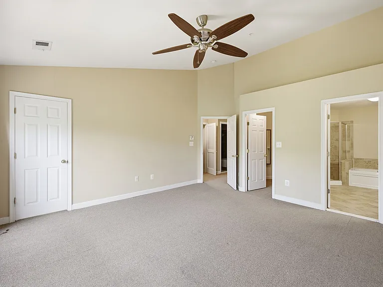 4473 Beacon Grove Cir #B — Photo 26