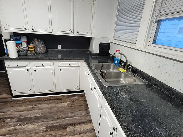 2208 Barrymore Ave — Photo 40