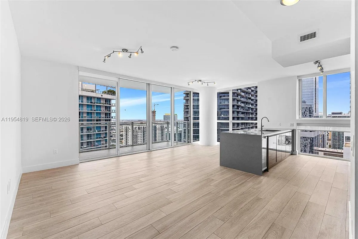 Building Photo - 1080 Brickell Ave #3909