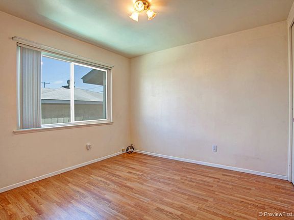 4th image of 2691 Pheasant Dr