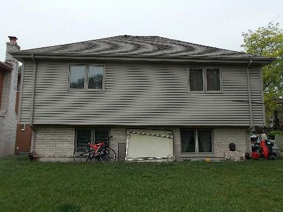2nd image of 15319 Kenton Ave