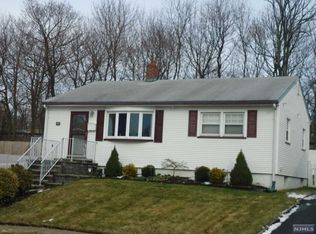 40 Corsi Rd, Bloomfield, NJ 07003