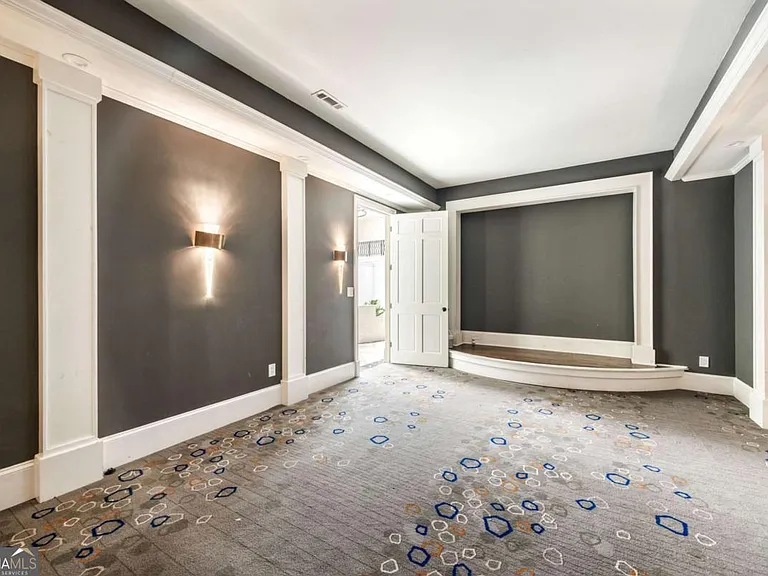 3511 Roxboro Rd NE — Photo 56