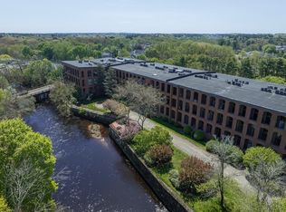 96 Old Colony Ave #215, Taunton, MA 02780