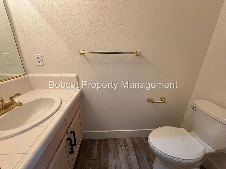 1300 Bridle Way — Photo 29