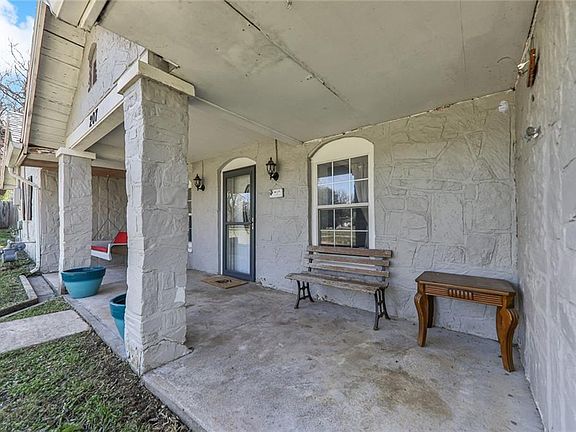 5th image of 207 Rajah Rd