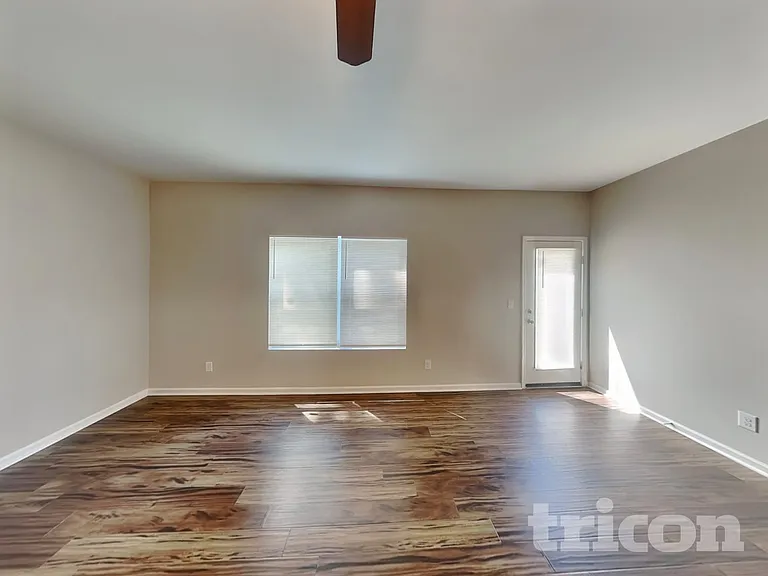 1424 Henry David Ct — Photo 2