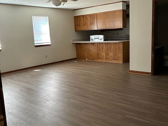 2nd image of 507 N Spring St APT 2
