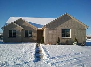 29208 Rachid Ln, Chesterfield, MI 48047