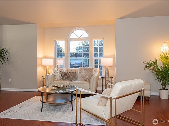 3rd image of 17903 68th Avenue E