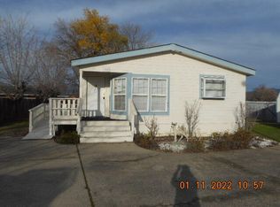 1040 Valli Ct, Redding, CA 96003