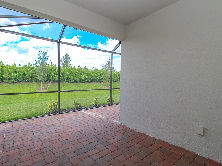 2156 Dragonfruit Way — Photo 14