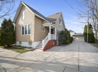 1338 West Brown STREET, Milwaukee, WI