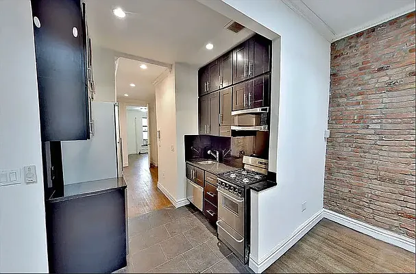 Rented by REAL New York | media 6