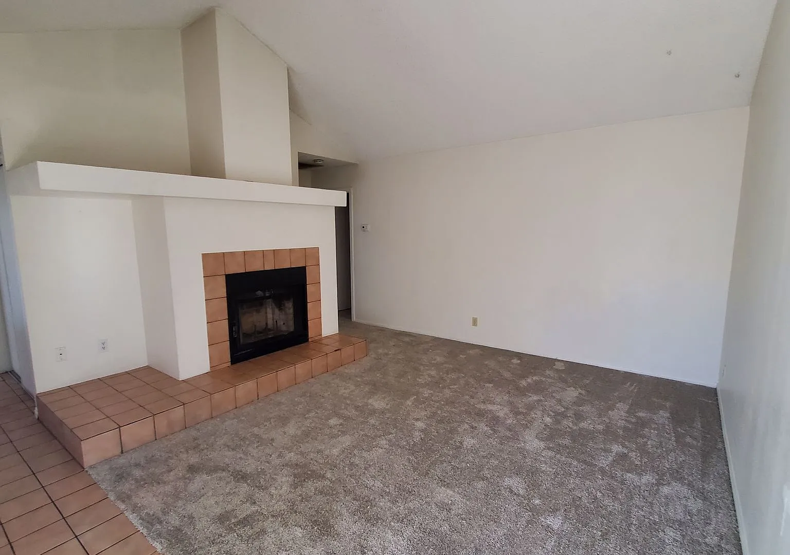 2 Bed 2 Bath — Photo 2