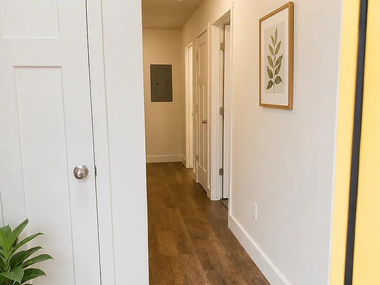 216 N 750 E — Photo 7