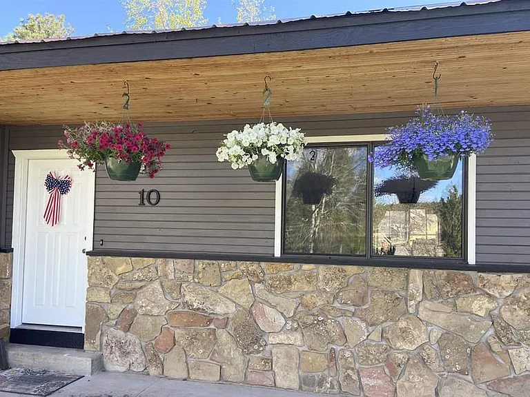 10 Oak Ct — Photo 4