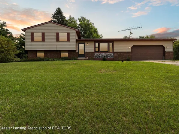 5900 E Centerline Rd, Saint Johns, MI 48879