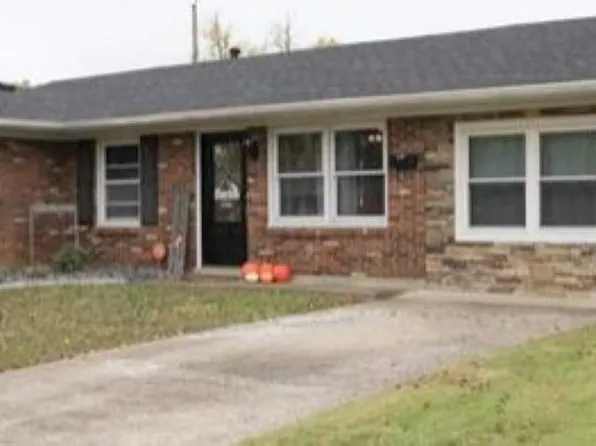 2838 Strawbridge Pl, Owensboro, KY 42303