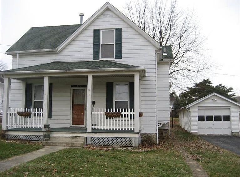 1st image of 425 S Elm St