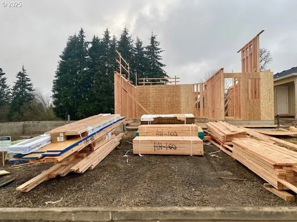 1767 N Millican Creek St, Lafayette, OR 97127