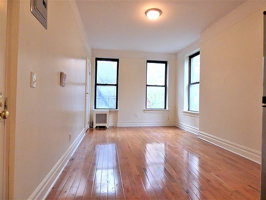 1st image of 141 E 62nd St #4C