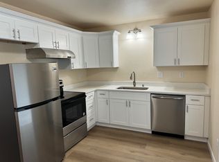 284 C St SE APT 2, Ephrata, WA 98823