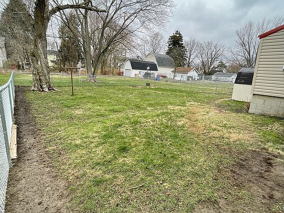 3rd image of 420 E Liberty St