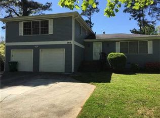5436 Fieldgreen Dr, Stone Mountain, GA