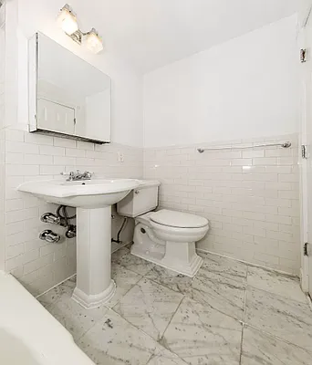 Rented by REAL New York | media 11