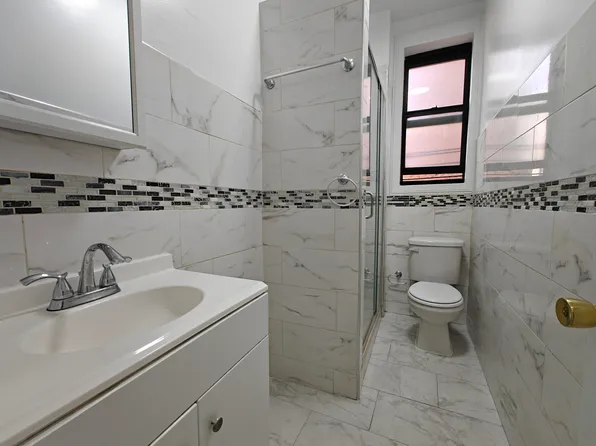 30 Macombs Place image 8 of 12