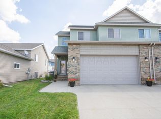 4496 53rd St S, Fargo, ND 58104