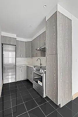 1st image of 680 Franklin Ave #6