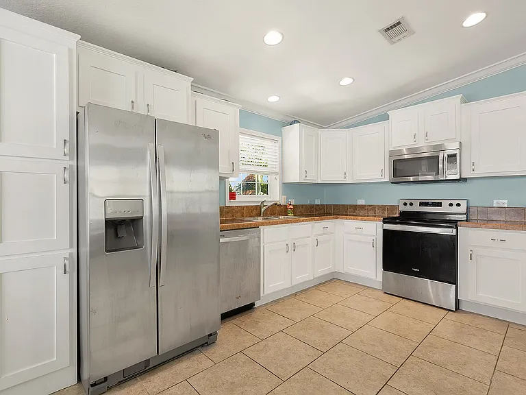 H33 Miriam St — Photo 12