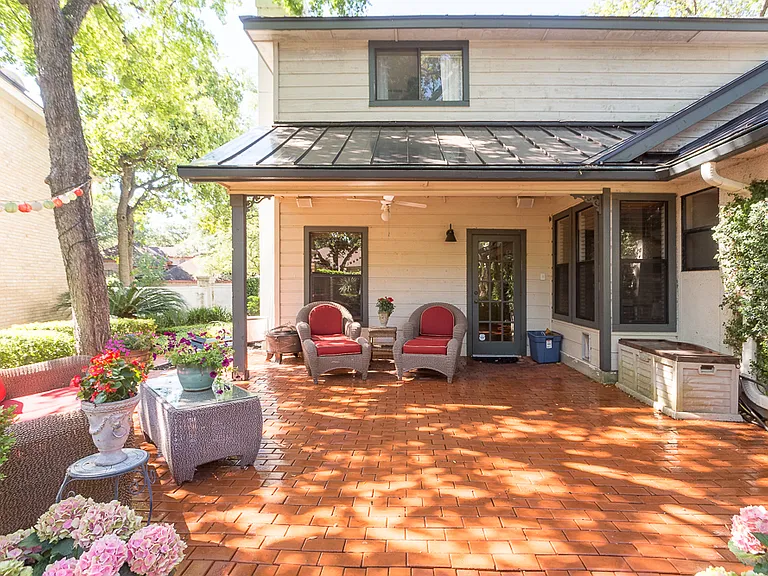 1722 Eagle Mdw — Photo 16