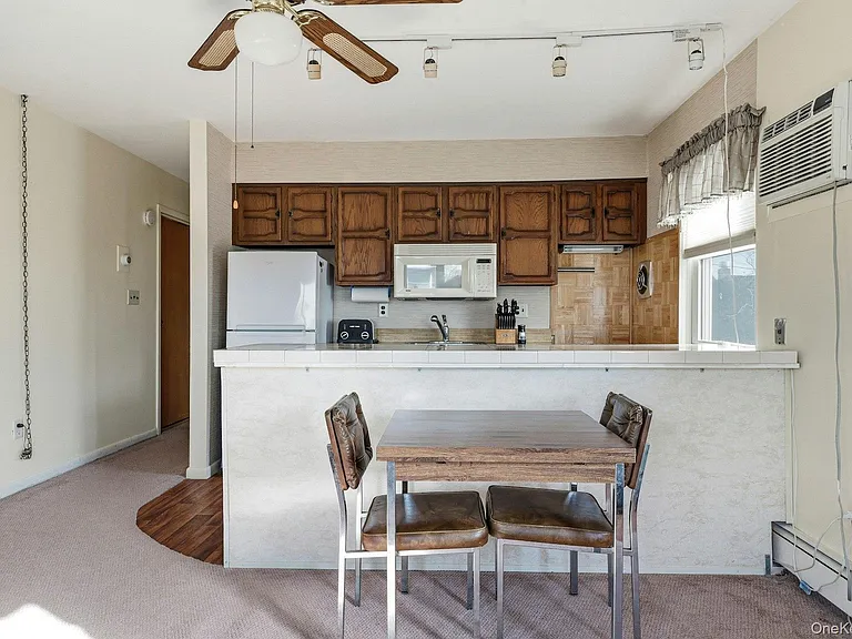 10 Leanore Dr — Photo 5