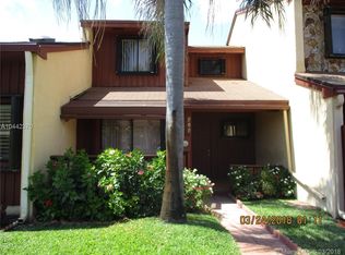 424 SE 11th Ter #424, Dania, FL 33004