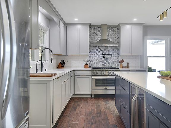 3rd image of 7228 Orchard Trce