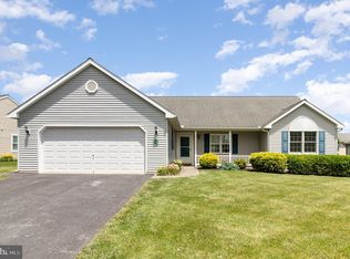 102 Arbor Dr #L-0423, Myerstown, PA 17067