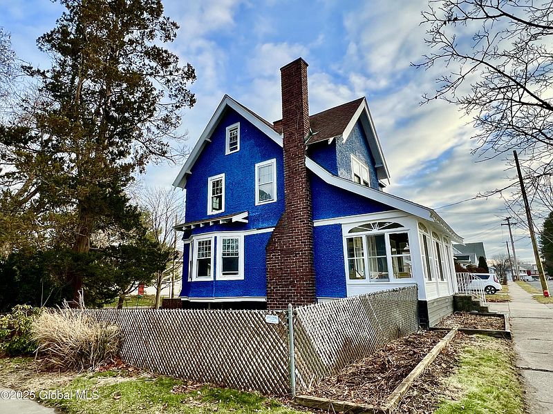 3rd image of 1067 Van Velsen Street