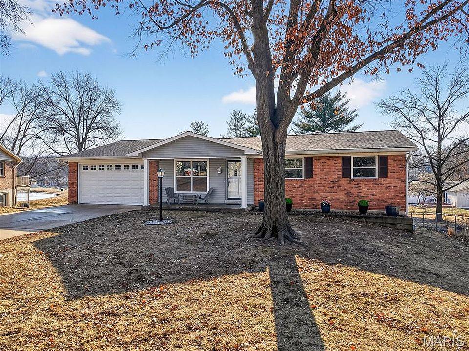 1st image of 85 Atwater Dr