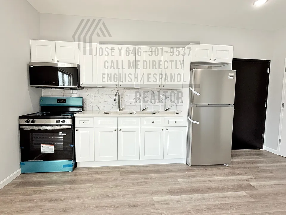 453 Summer St #200