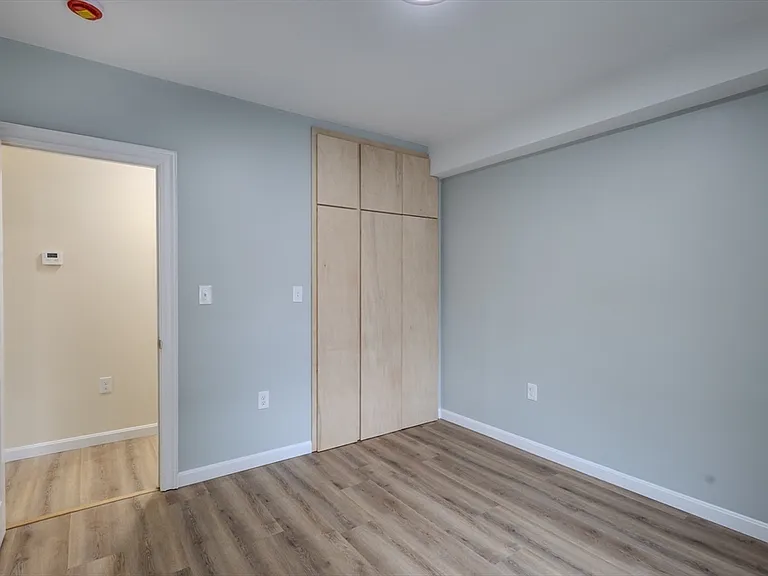 53 Berkley St #B — Photo 17