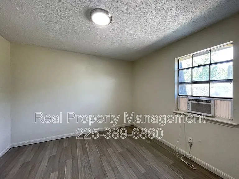 750 Hospital Rd #O-4 — Photo 12