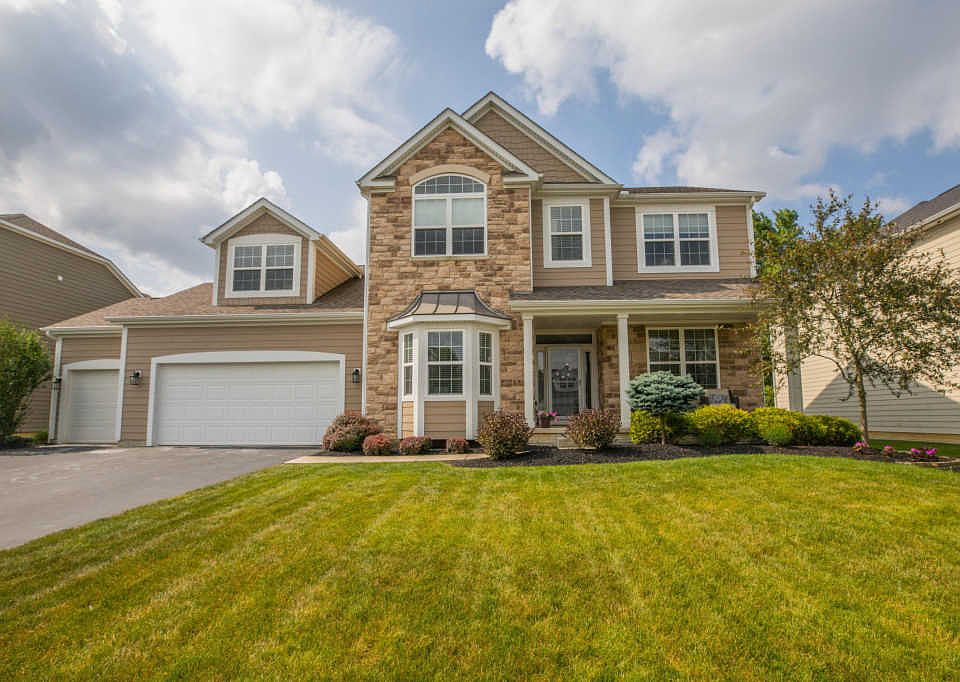 1st image of 807 Ballater Dr